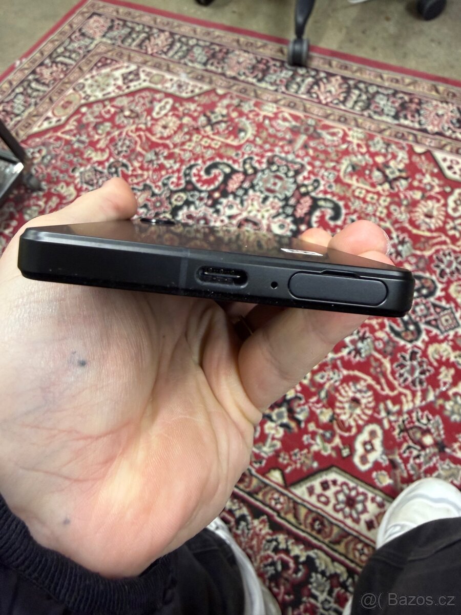 Sony Xperia 1 IV - 4