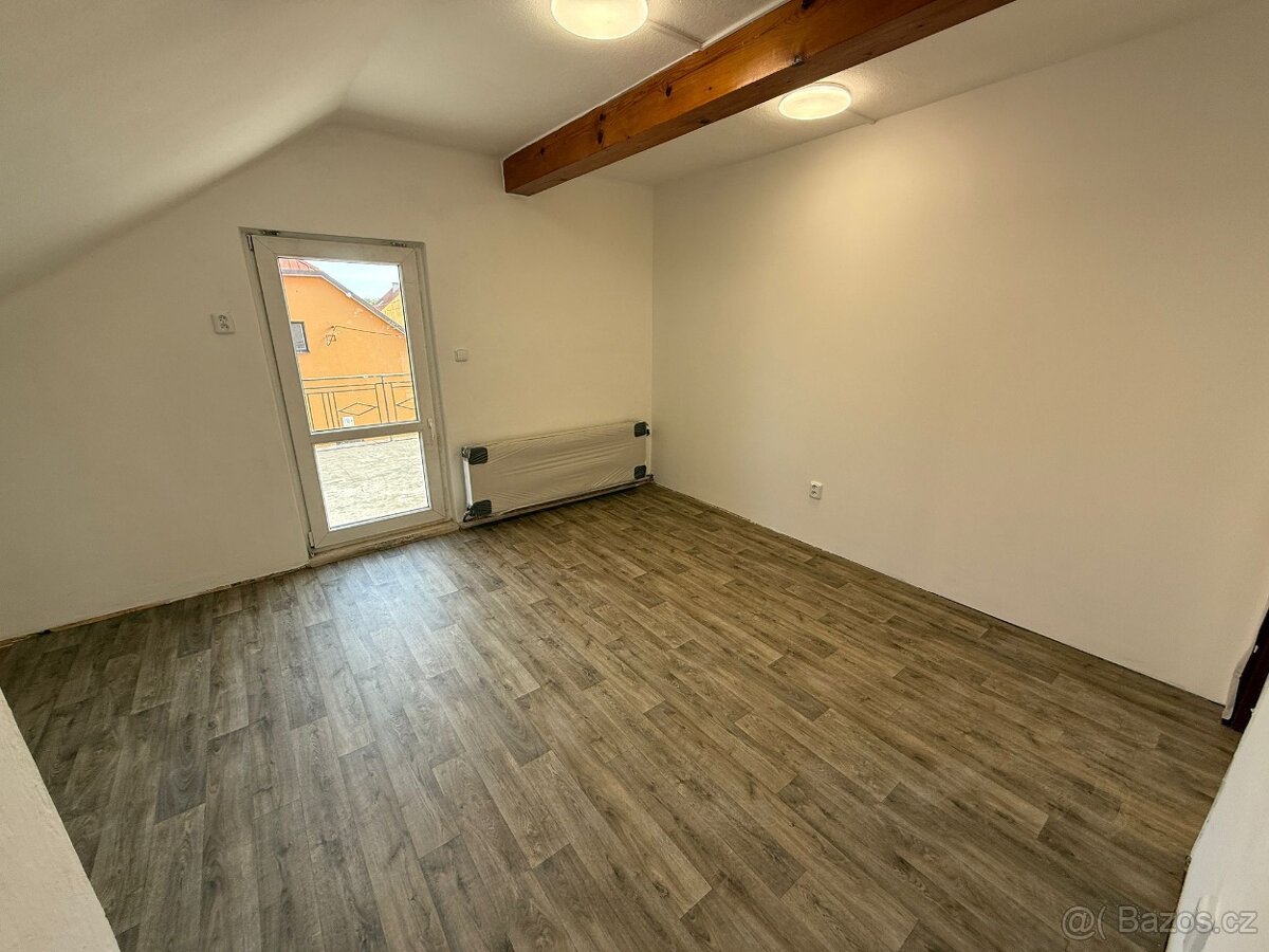 Nabízíme pokoje k pronájmu v RD - Mošnov - 4