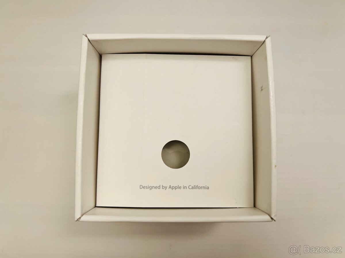 Apple AirPort Express (802.11n) Wi-Fi Router + AirPlay - 4