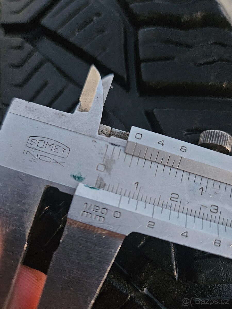 Zimní pneumatiky R18/45/235 - 4