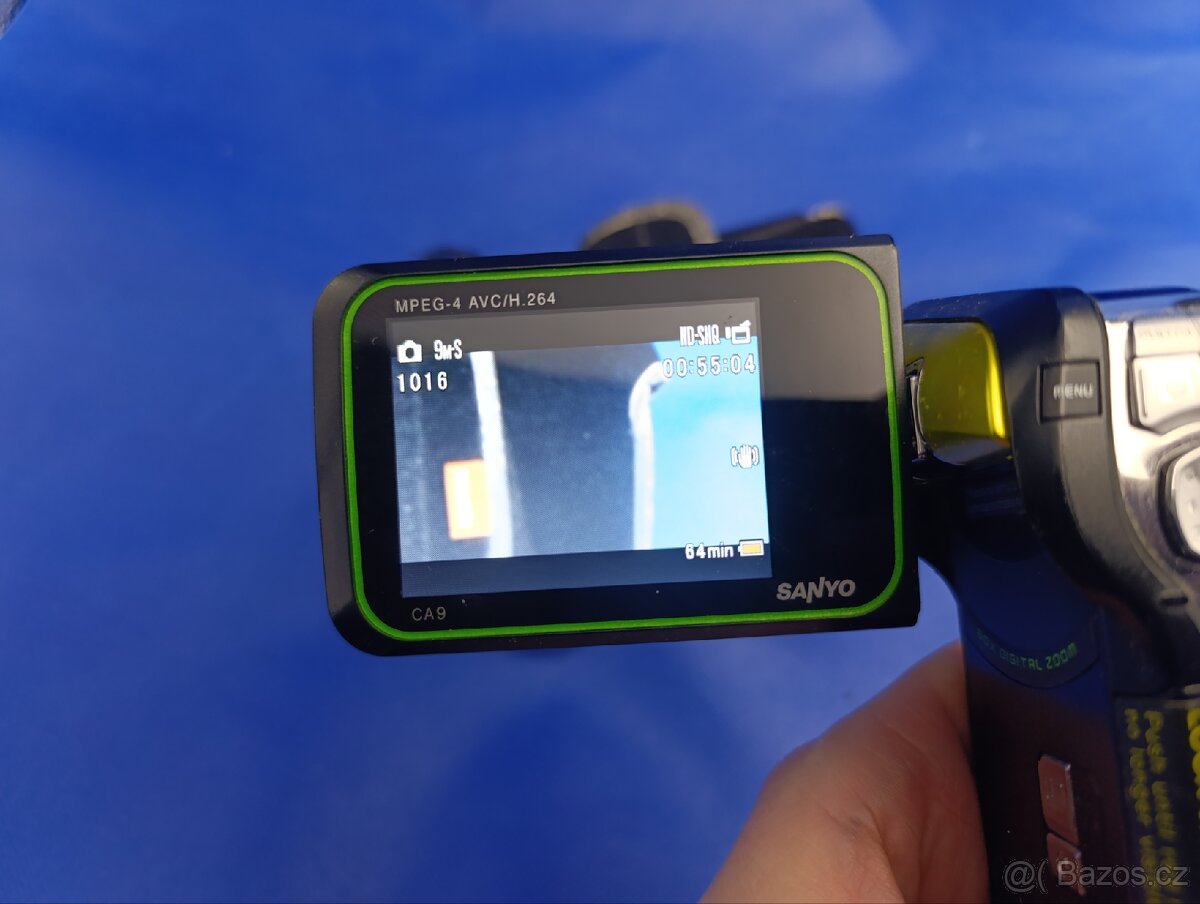 Duální kamera Sanyo Xacti CA9 - 4