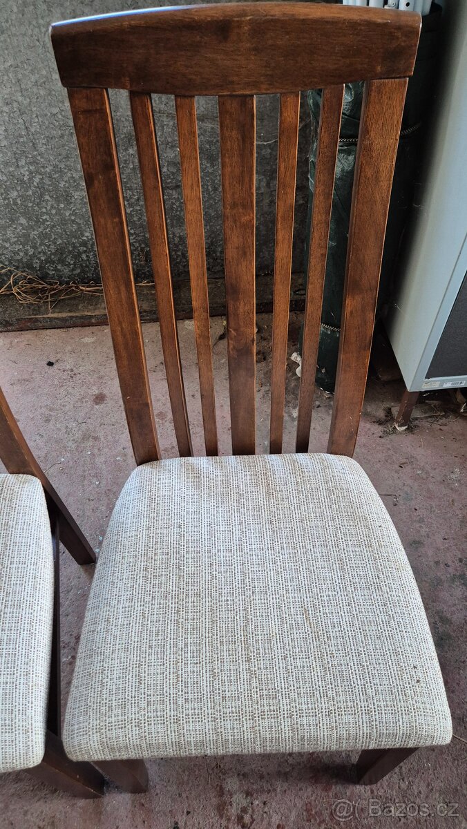 Dřevěné polstrované židle - 4