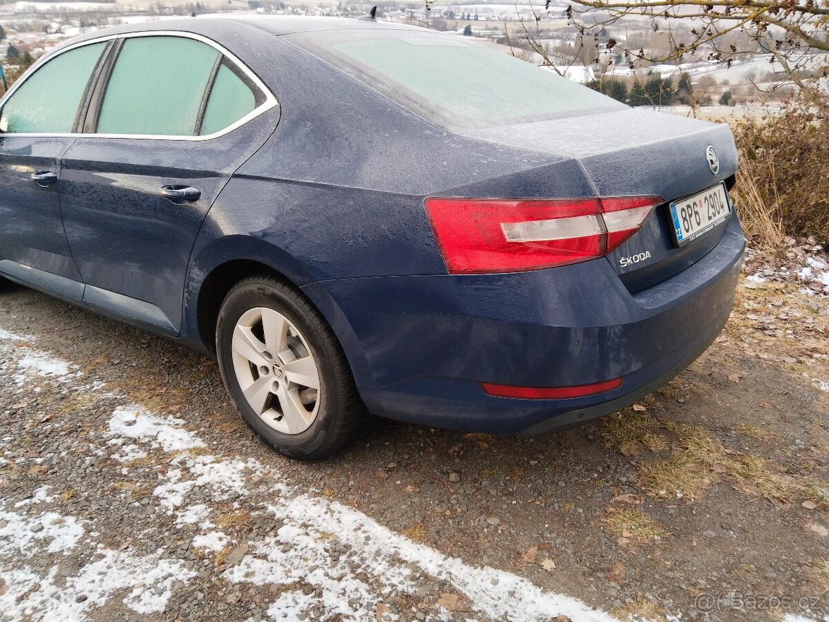 Škoda Superb 3 2.0 TDI 110kw Ambition - 4