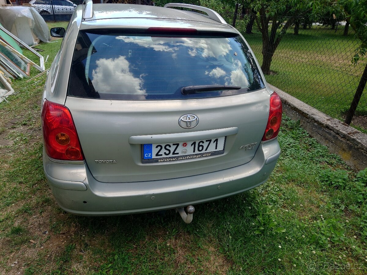 Prodám Toyotu Avensis 2005 D4D 130kw - 4