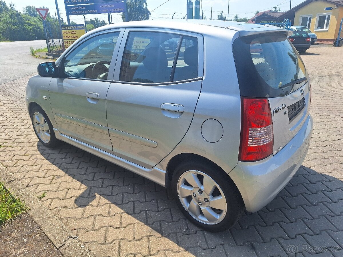 Kia Picanto 1.1i/48kW. r. 2008, naj. 93.500km-Serviska - 4