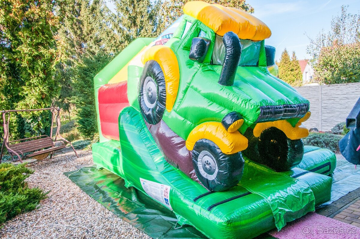 SKÁKACÍ HRAD DO INTERIÉRU 🏰 2.900,- CELÝ VÍKEND - 4