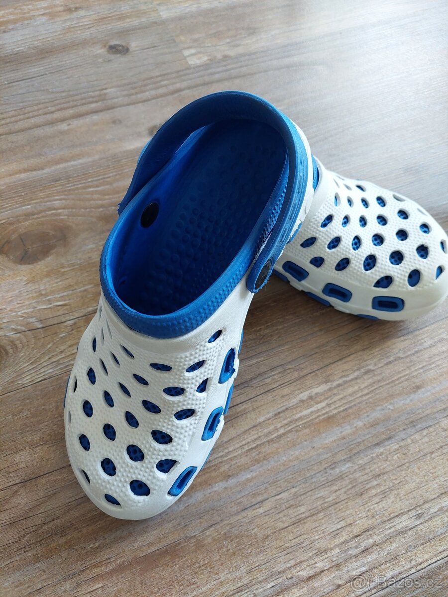 Dětské tenisky 39, sálové 37, crocs v. 37, 38 - 4