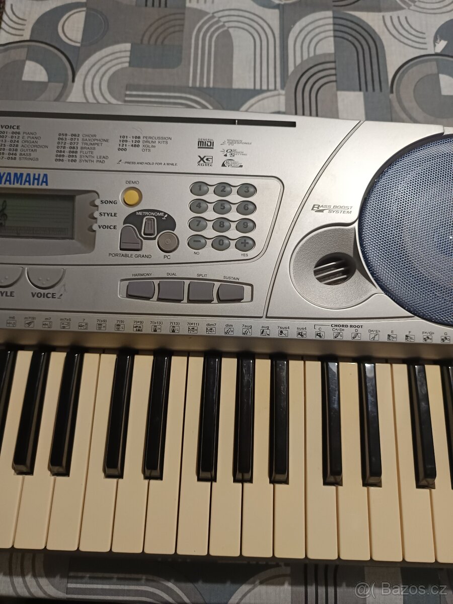 Prodám klávesy Yamaha PSR -275 - 4