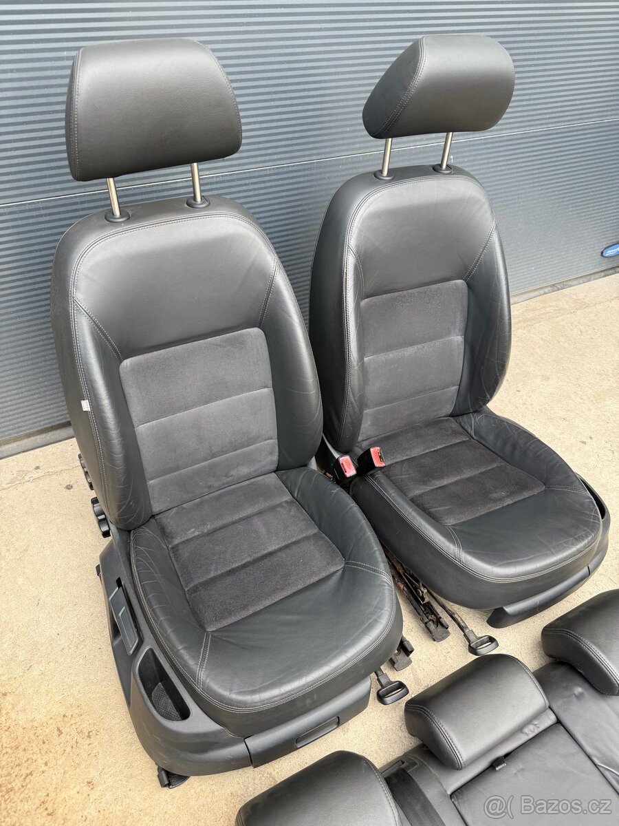 Polokožené sedačky Octavia 2 - 4