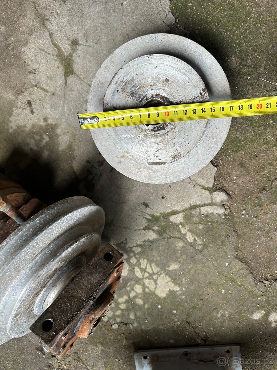 Vřeteno s univerzální - 4