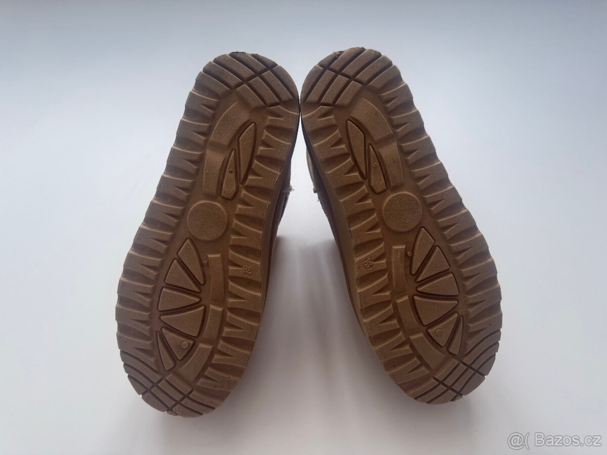 Dámské boty UGG hnědé EUR 38 - 4