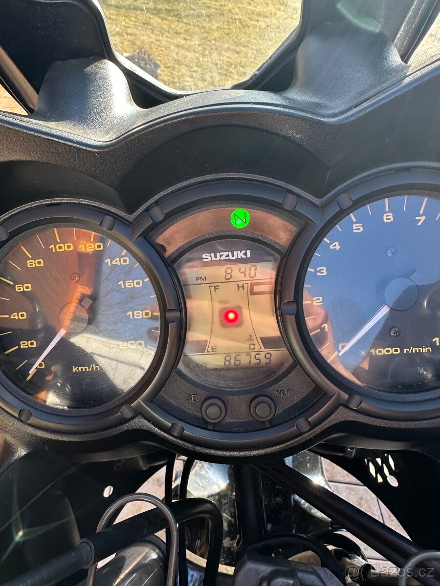 Suzuki dl650 v-strom - 4
