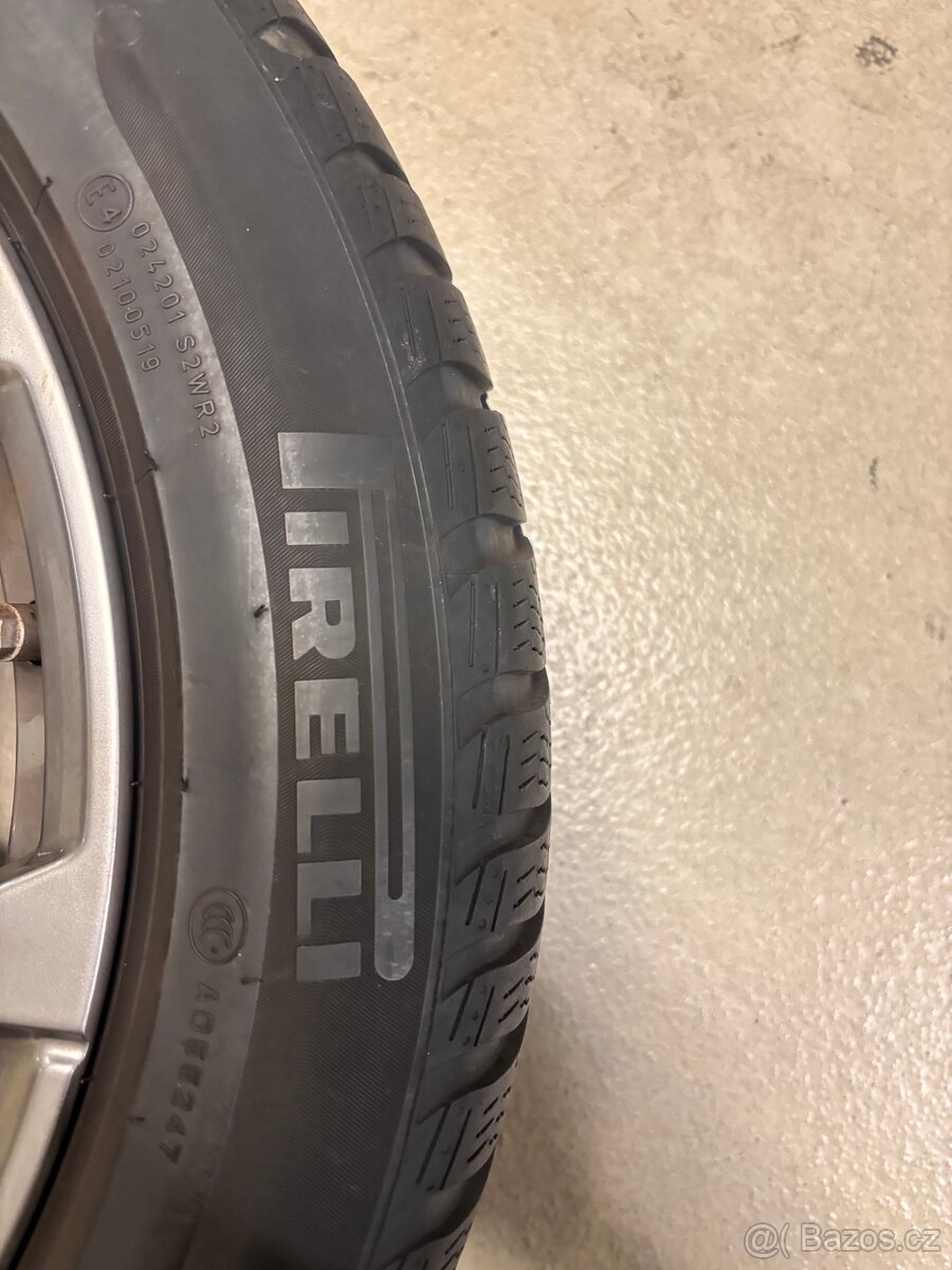 Sada zimních pneumatik BMW 225/50r17 - 4