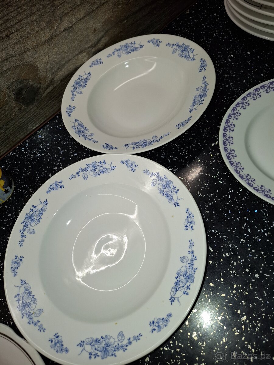 talíře - 4