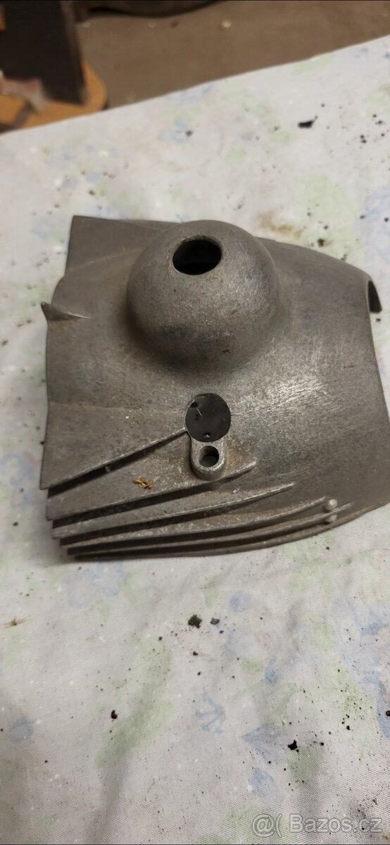 Jawa kyvacka,jawa perak. Kryt karburace - 4