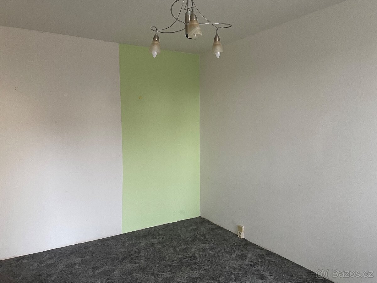 Pronajmu byt v Chomutově - 4