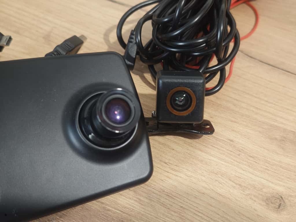 Yi Mirror Dash Camera YI008 – přední + zadní kamera, kabel - 4