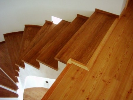 Dřevěné schodiště – přímé, točité i mlynářské - 4