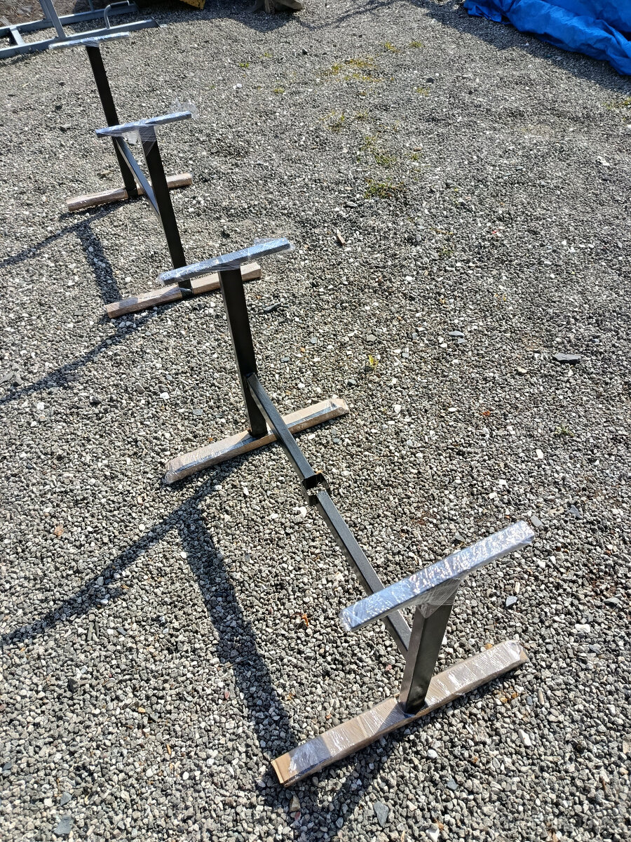 Dva kvalitní stoly - 4