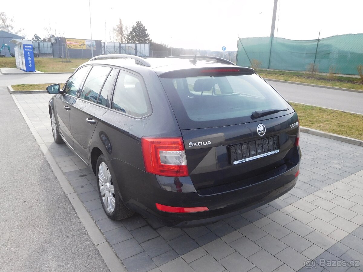 Škoda Octavia Combi 2.0TDi Elegance, 110 kW, Klima, Navi - 4
