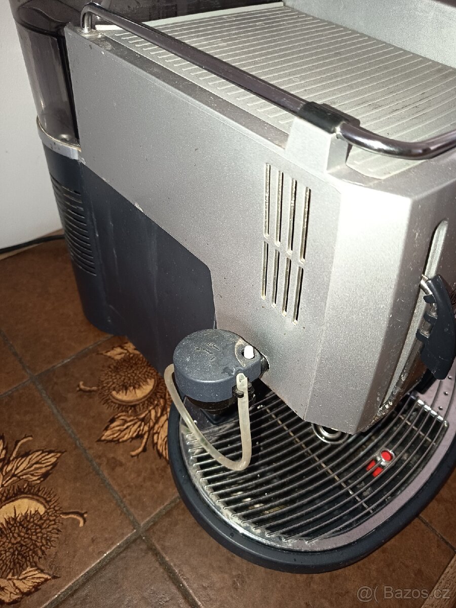 Saeco Royal na opravu nebo díly - 4