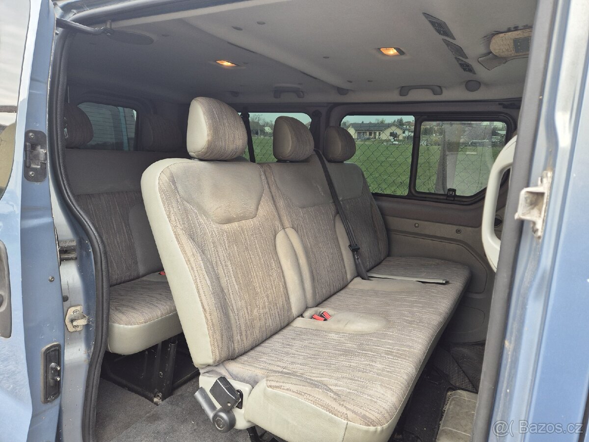 Nissan Primastar long , Renault Trafic 2.5 dci r.v.2010. - 4