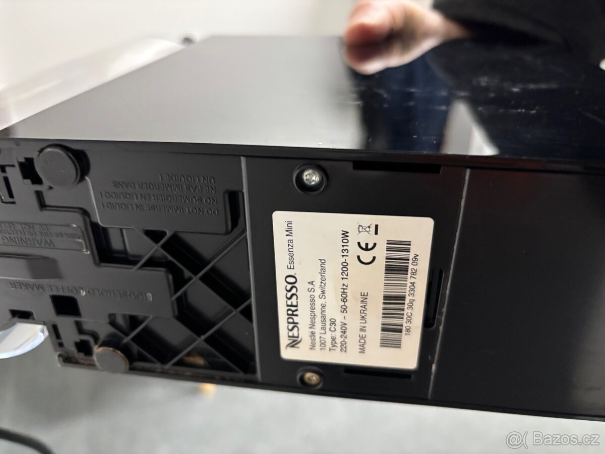 Nespresso Essenza mini black/černý - 4