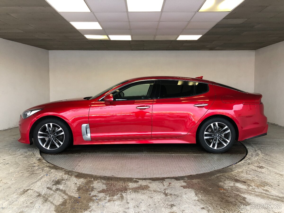 KIA STINGER 2.2 CRDI - 4