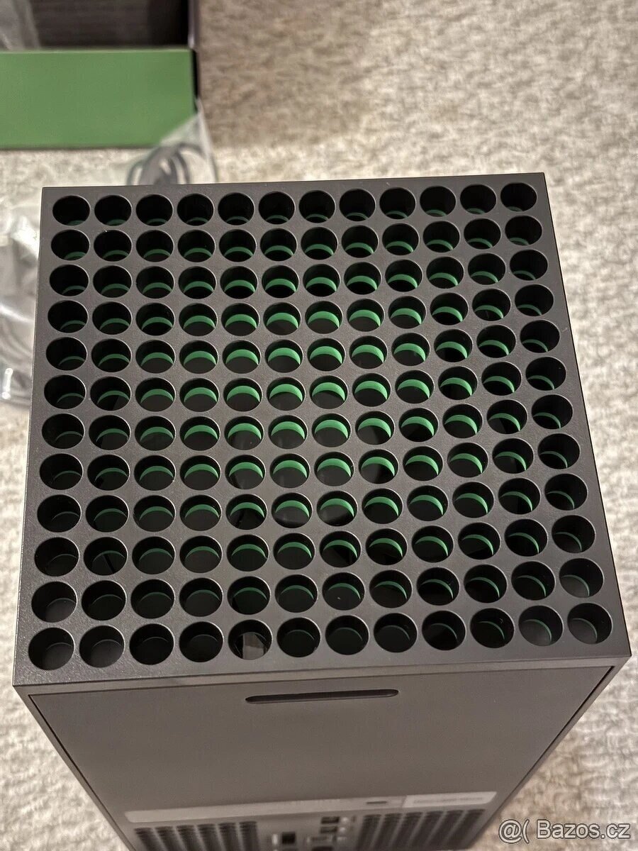 Prodám Xbox Series X - 1TB - 4