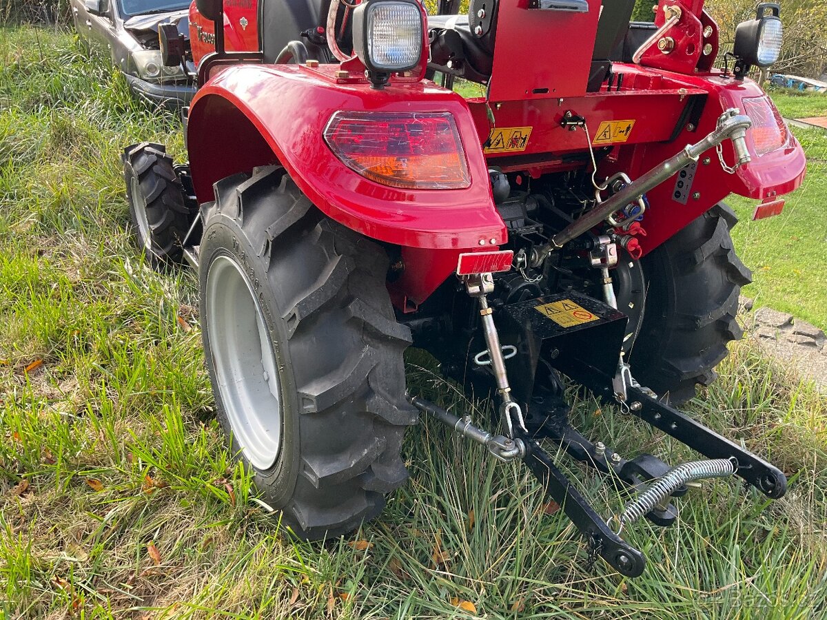 Robustní malotraktor 30 koní, 4x4 na SPZ, 1550 kg - 4