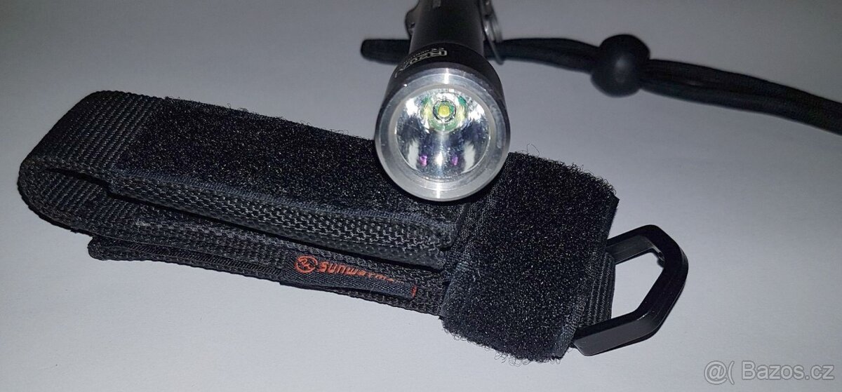 LED svítilna baterka SUNWAYMAN R20A, příslušenství, pouzdro - 4