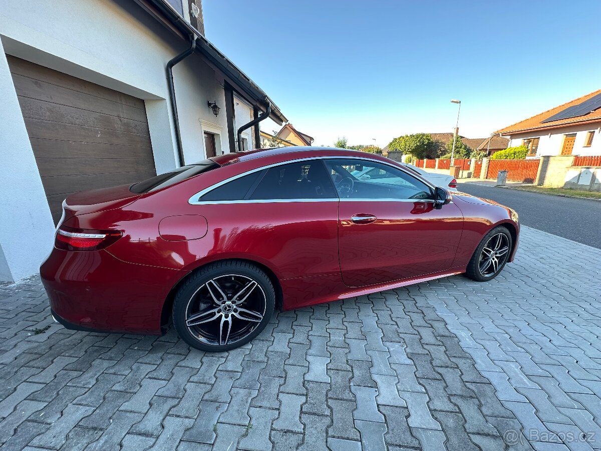 Mercedes-Benz Třídy E, E220, 2,0, 143kw, 2xpneu, odpočet DP - 4