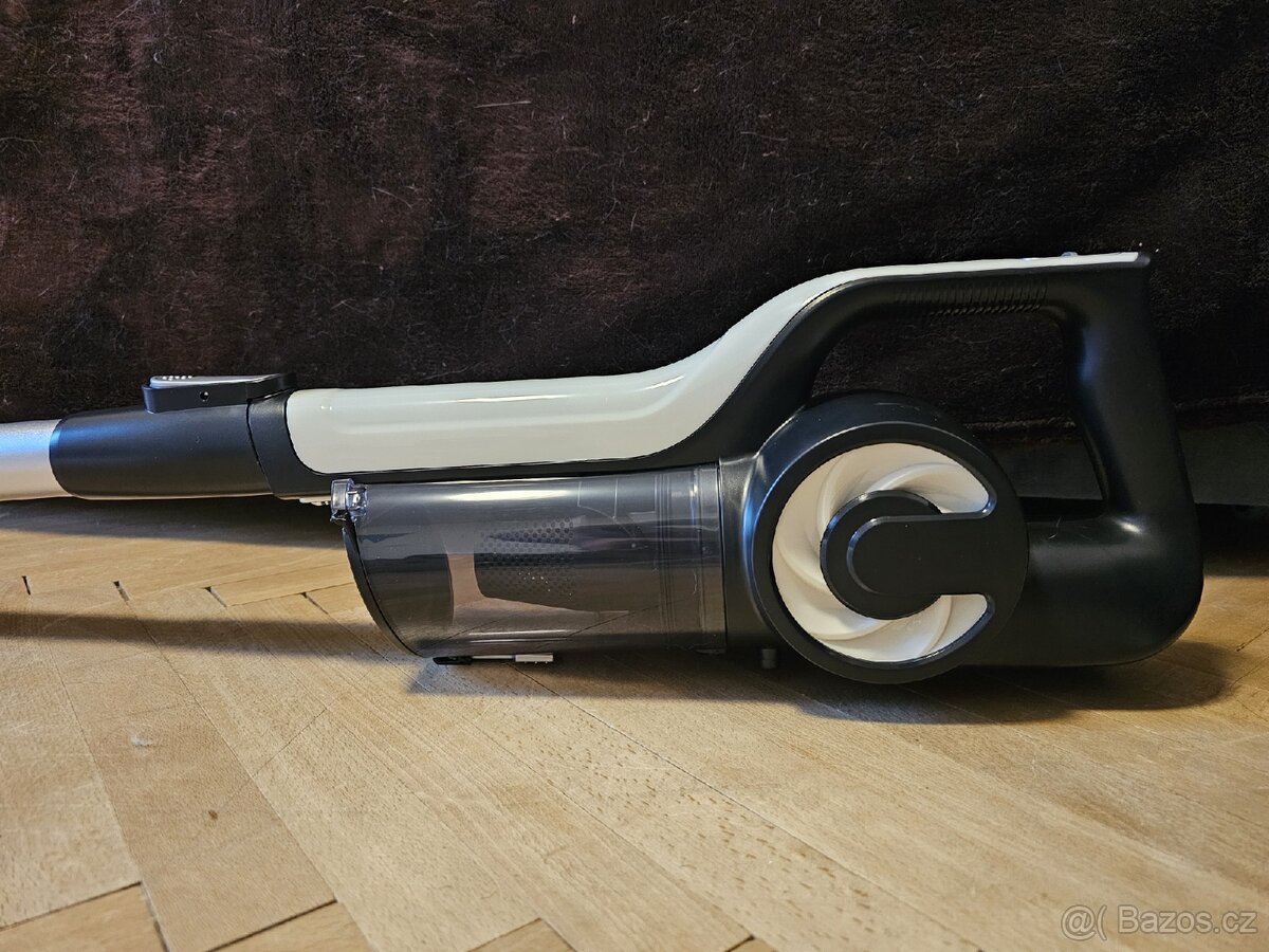 Bezdrátový vysavač 150 W - 4