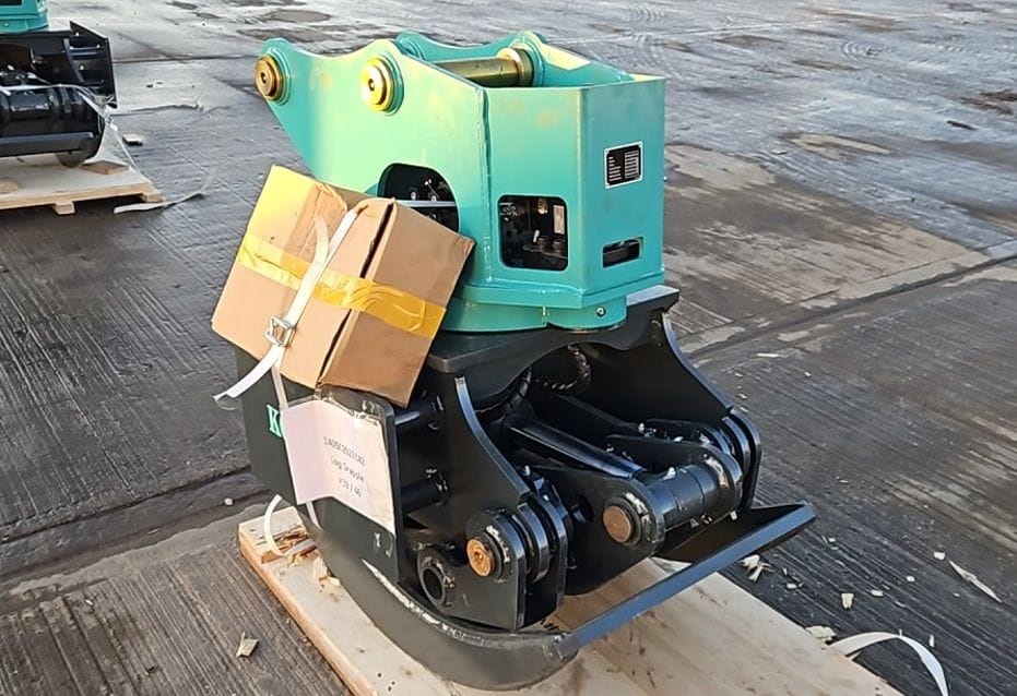 Drapák s rotátorem pro bagr 6-10t - 4