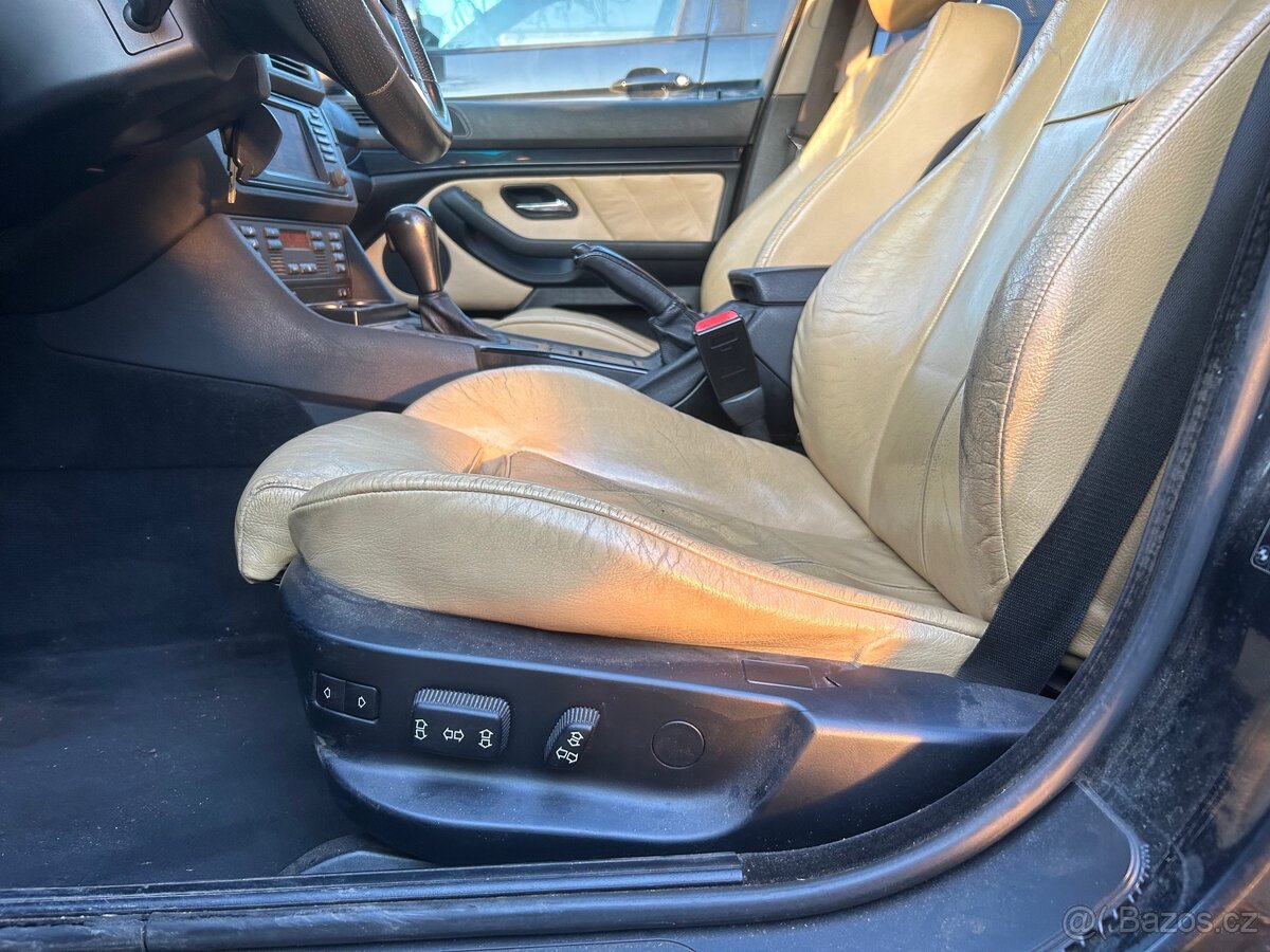 Bmw e39 525d cosmosschwarz po dilech - 4