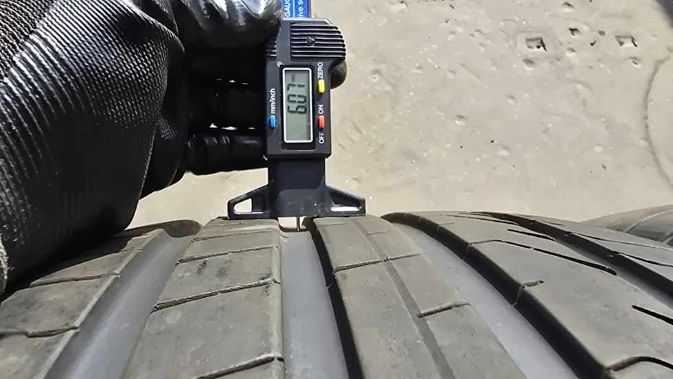 Letní pneu 265/40/21 Pirelli - 4