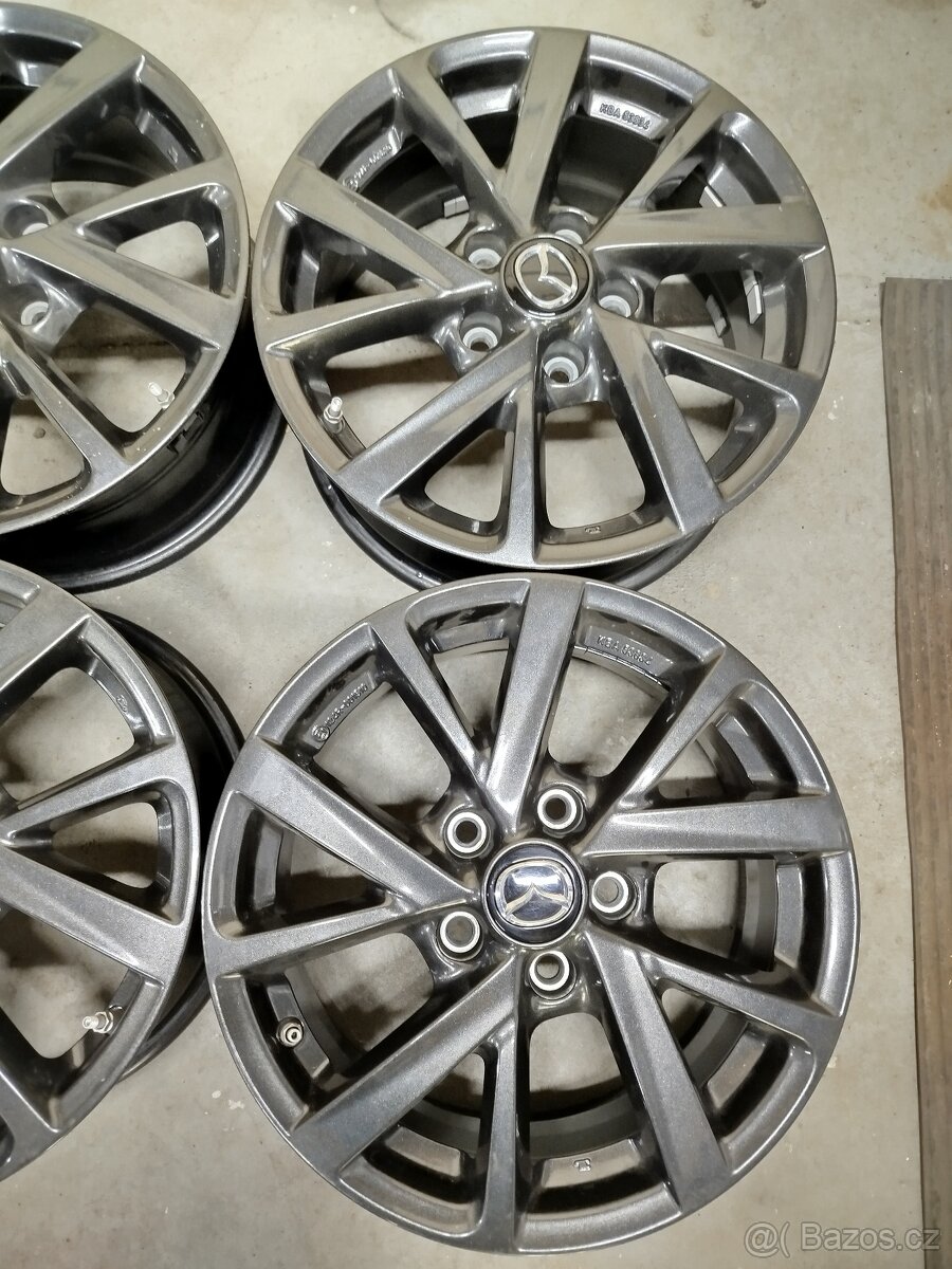 ALU Mazda 5x114,3 6,5J R16 ET45 střed 67mm - 4