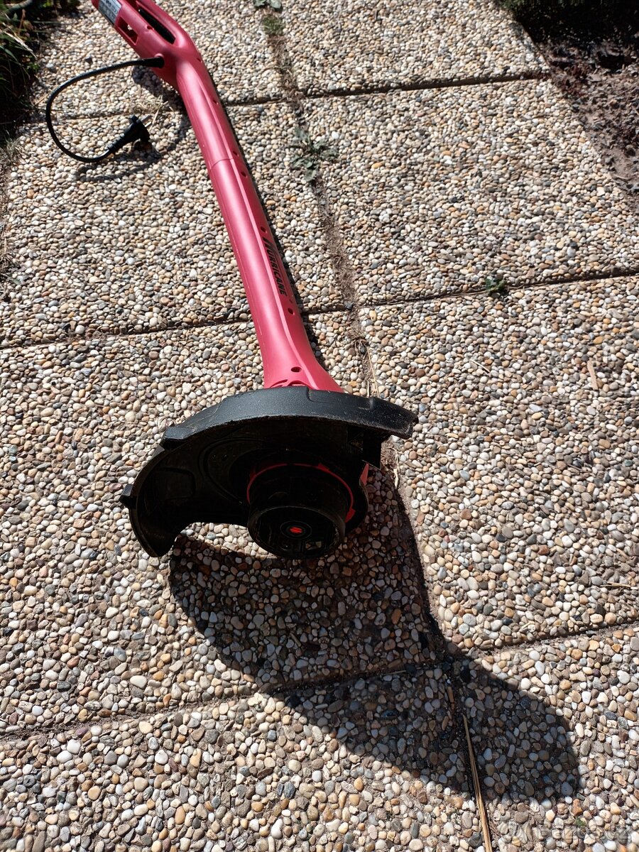 Elektrický vyžínač Hurricane HTI 2522 - 4