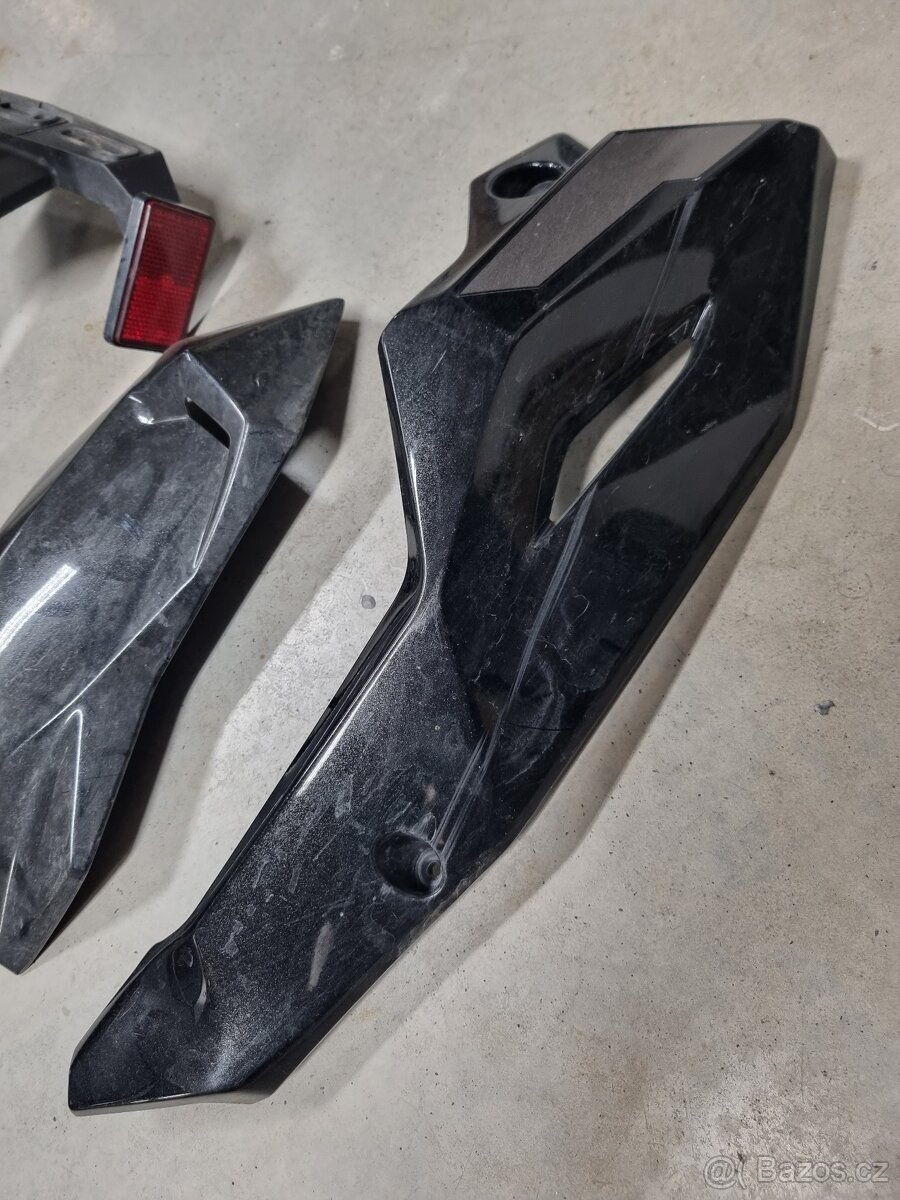 Kawasaki Z900 díly. - 4