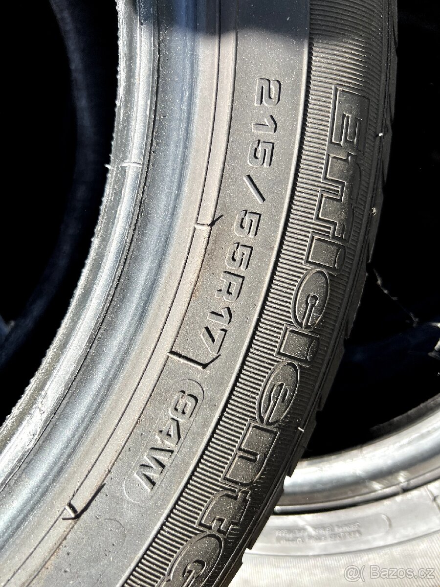 Letni pneu Goodyear 215/55 R17
- 4