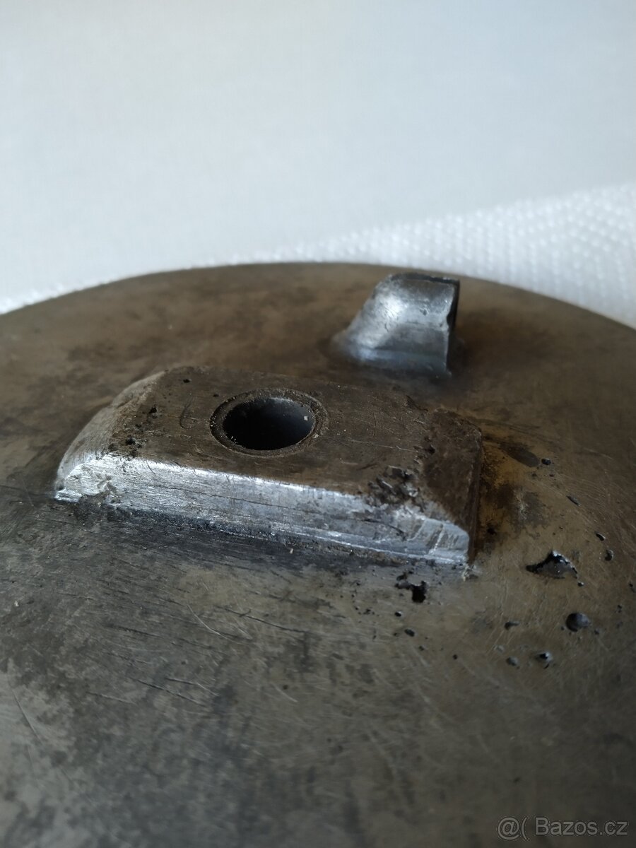 Přední brzdový štít velký půlbuben - 4