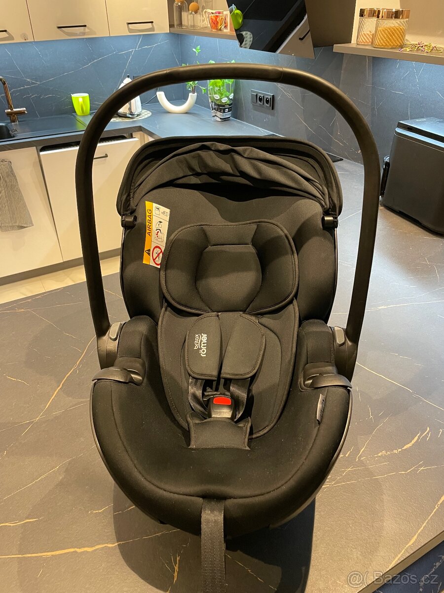 Autosedačka Britax Römer Baby-Safe Pro Space Black - 4