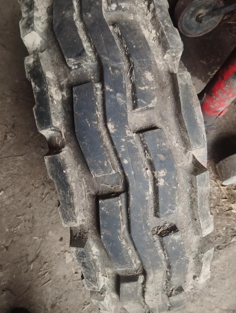 Traktor Nosič nářadí RS-09 - 4