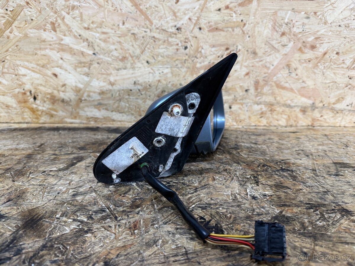 PRAVÉ ZPĚTNÉ ZRCÁTKO ŠKODA OCTAVIA 2 6 PIN PŘED.FL. 9154 - 4