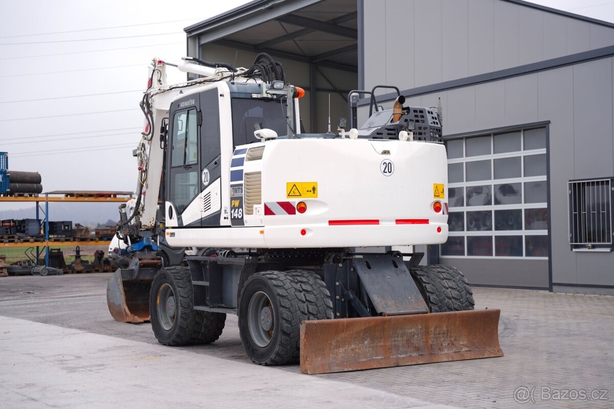 Kolový bagr KOMATSU PW148-11 - 4