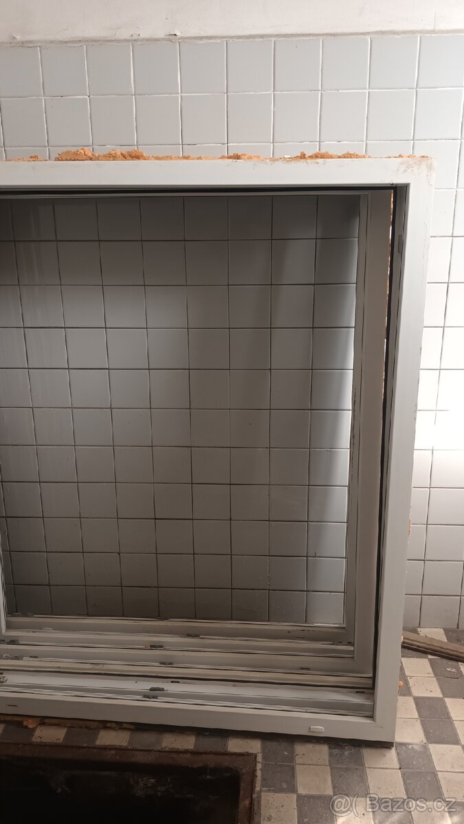 Plastové okno 145,5cm x 170cm - 4