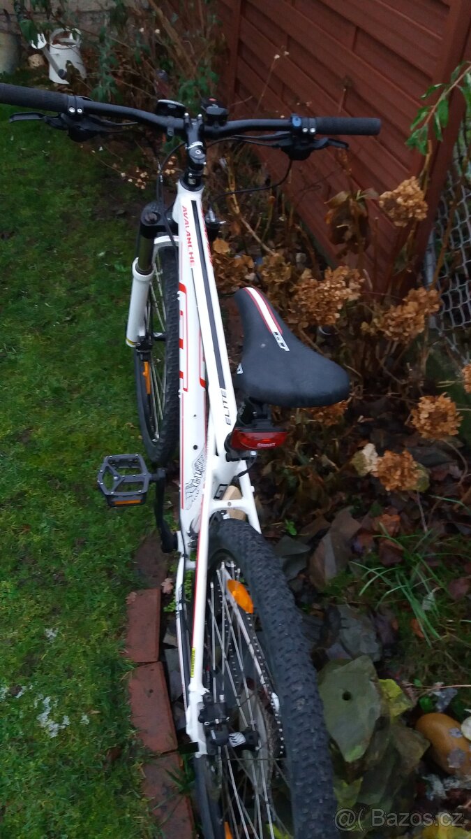 Zánovní Horské kolo GT Avalanche můžu POSLAT s lehkým ALU rá - 4