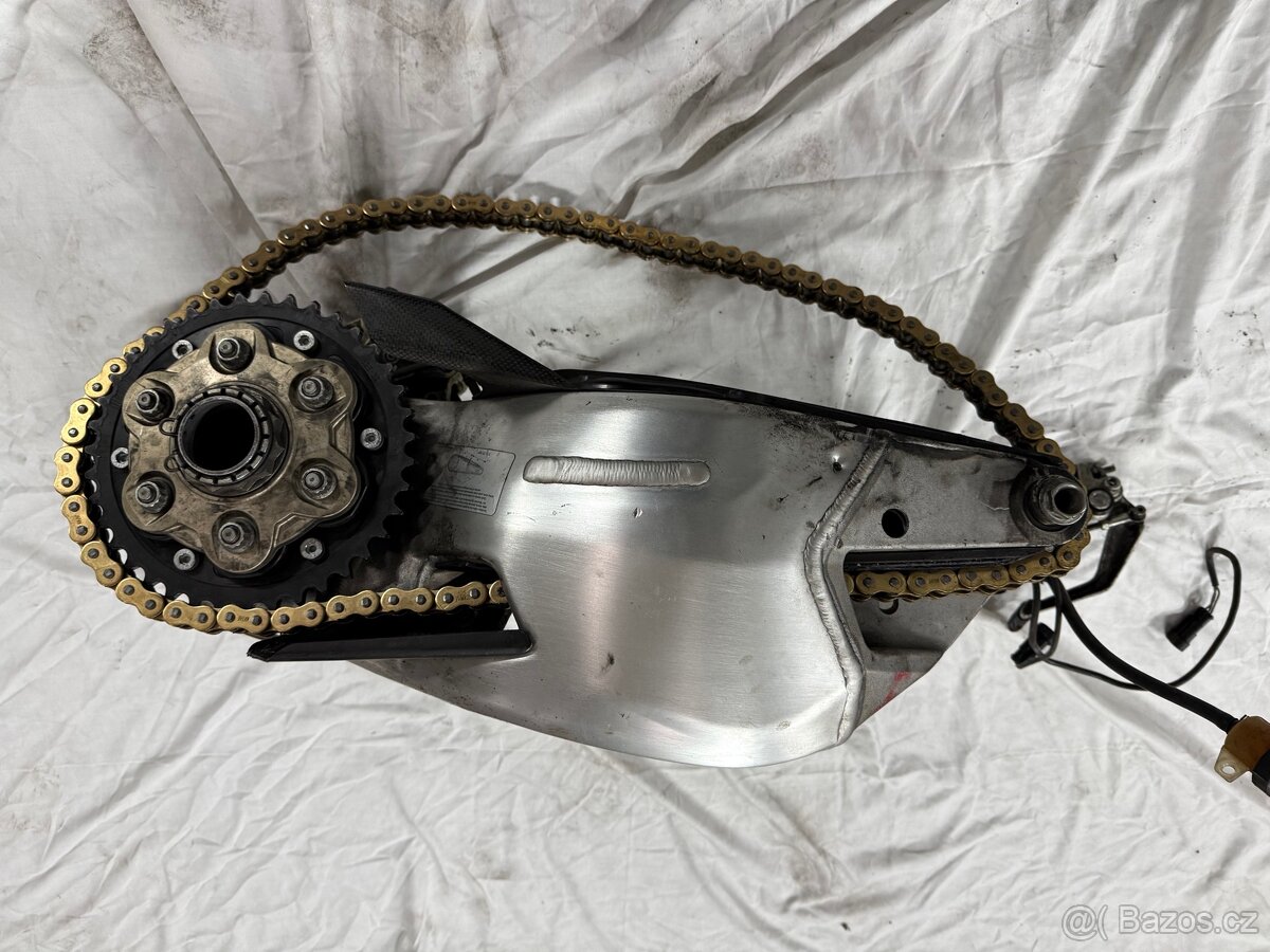 Kyvka Ducati 848,1098,1198 - 4