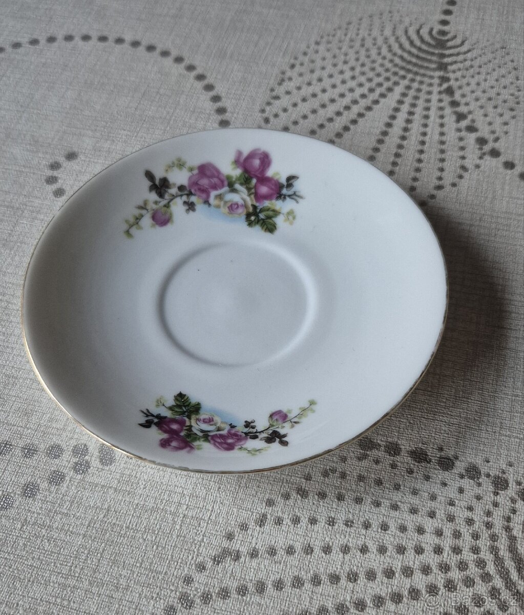 Truhlička, popelník, šálek - 4