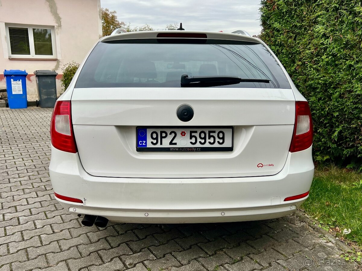 Škoda Superb 2,0 TDi L&K DSG PANORAMA / 2013 - 4
